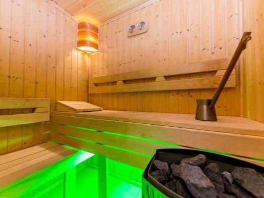 Ferienwohnung Sissipark Schönberg-Lachtal Doppelzimmer mit eigener Sauna