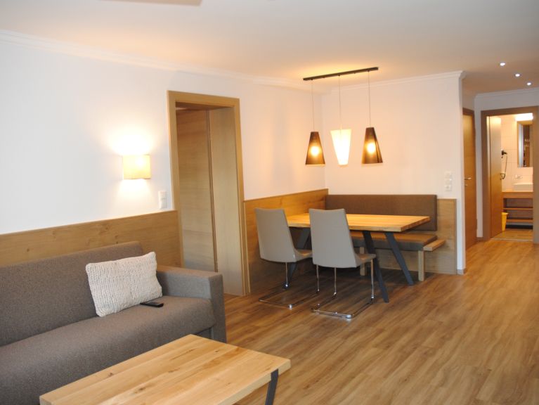 Ferienwohnung Schrofenblick