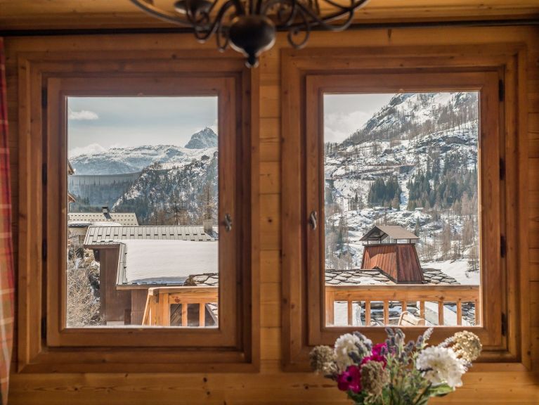 Ferienhaus Zanskar mit Außenwhirlpool