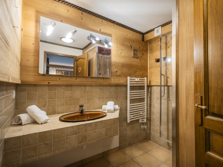 Ferienwohnung l'Ours mit Außenwhirlpool