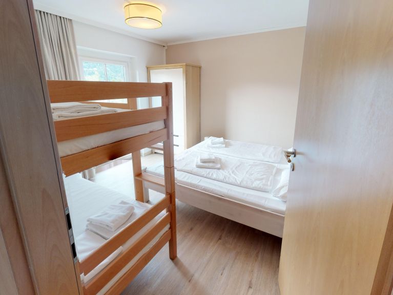 Ferienhaus Edelweiss am See Kombi, 5 Fewos. inklusive gemeinsame Küche/Essraum