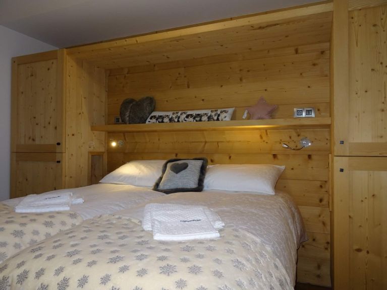 Ferienhaus Caseblanche Pomme de pin mit Holzofen und Sauna