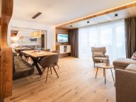 Ferienwohnung Alpenchalet Möschl Typ 2-12