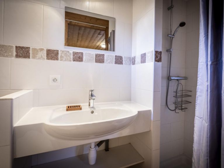 Ferienhaus du Cocoon Pierra Menta 2 mit Sauna und gemeinsamem Außenwhirlpool