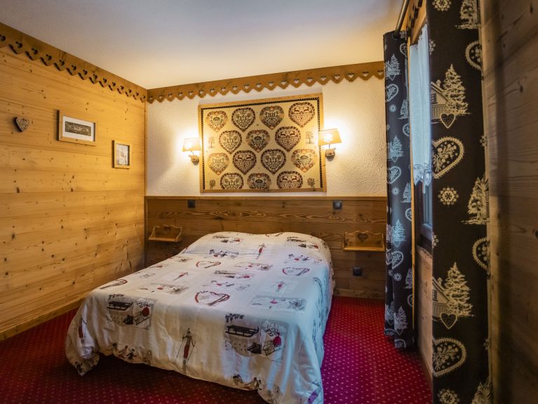 Ferienwohnung l'Ours mit Außenwhirlpool