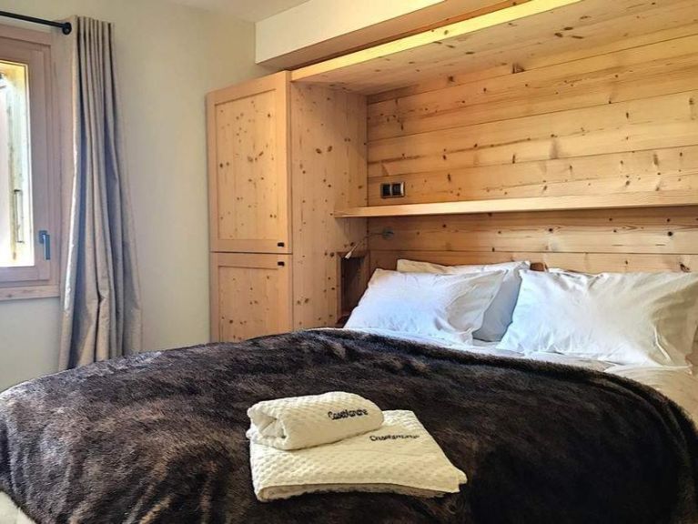 Ferienhaus Caseblanche Carcosa mit Holzofen und Sauna