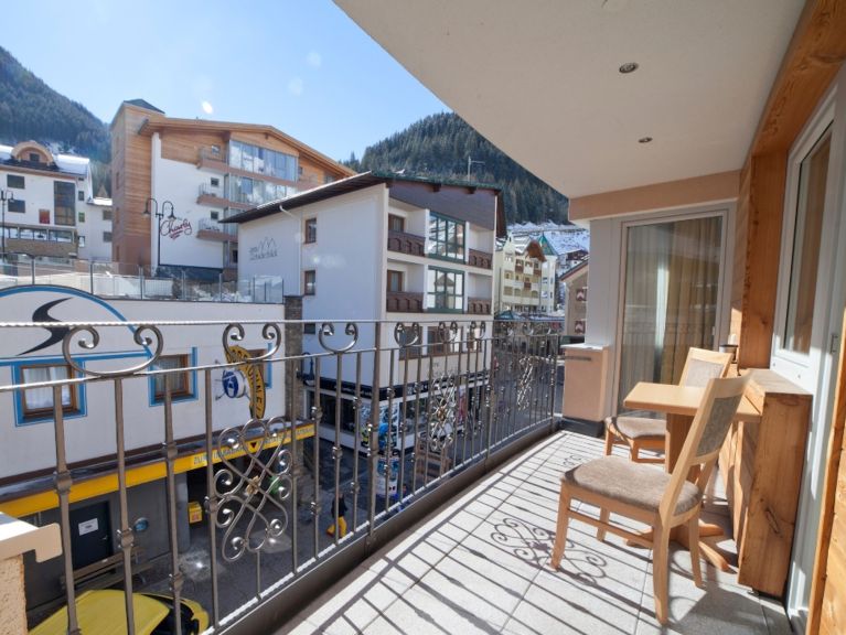 Ferienwohnung Alpenperle mit Balkon