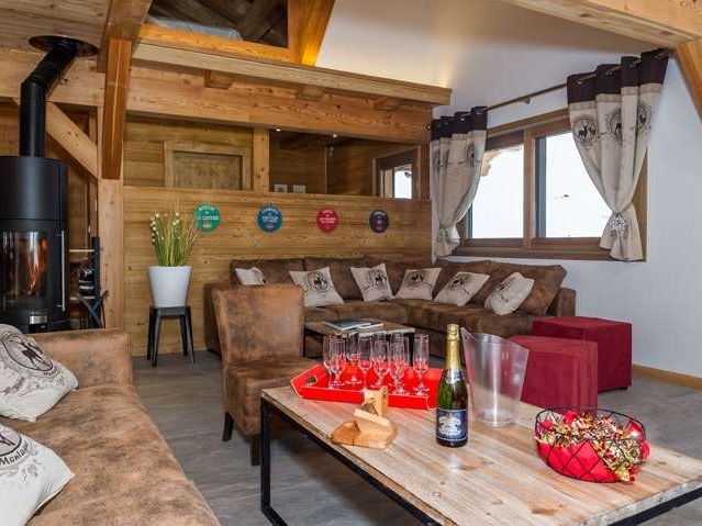 Ferienhaus Emilie mit Außenwhirlpool