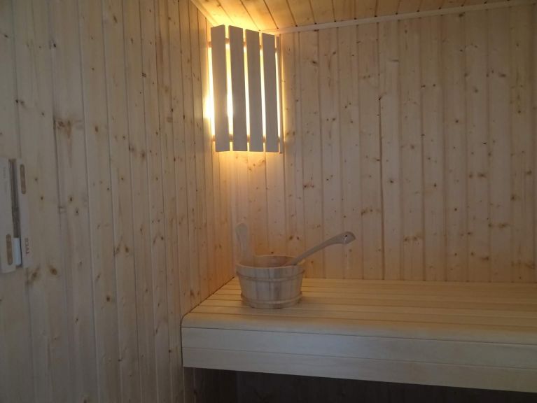 Ferienhaus Caseblanche Bouc Blanc mit Kamin und Sauna