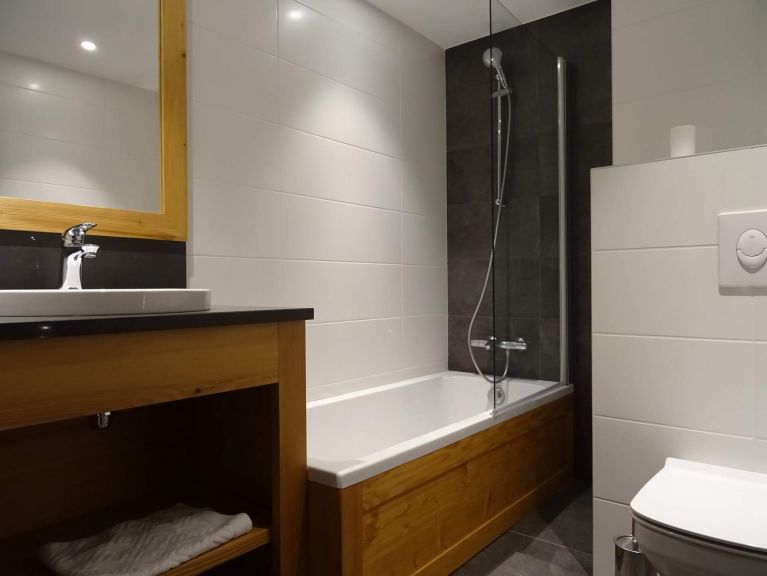 Ferienhaus Caseblanche Bouc Blanc mit Kamin und Sauna