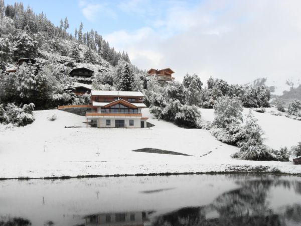 Ferienwohnung Alpenchalet am Wildkogel Smaragd mit Wellnessbereich