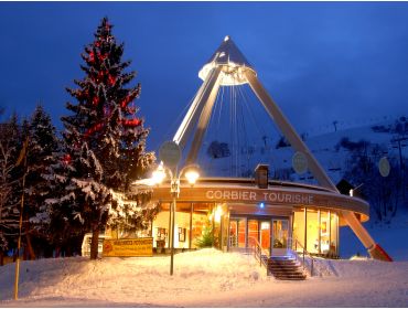 Skidorf Modernes Skidorf mit Winterunterkünften direkt an der Piste-2